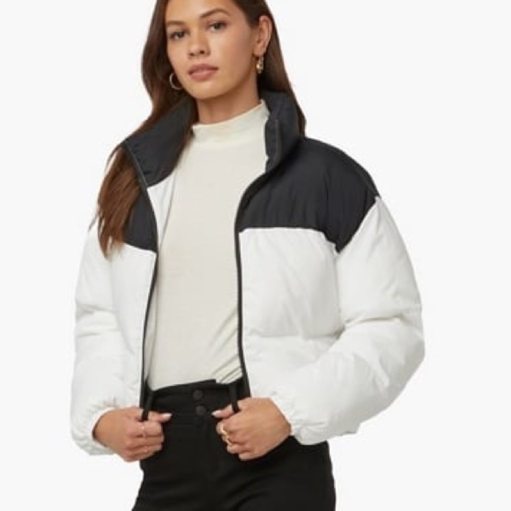 JUSTFAB women’s Colour Blocked Cropped Puffer Jacket
